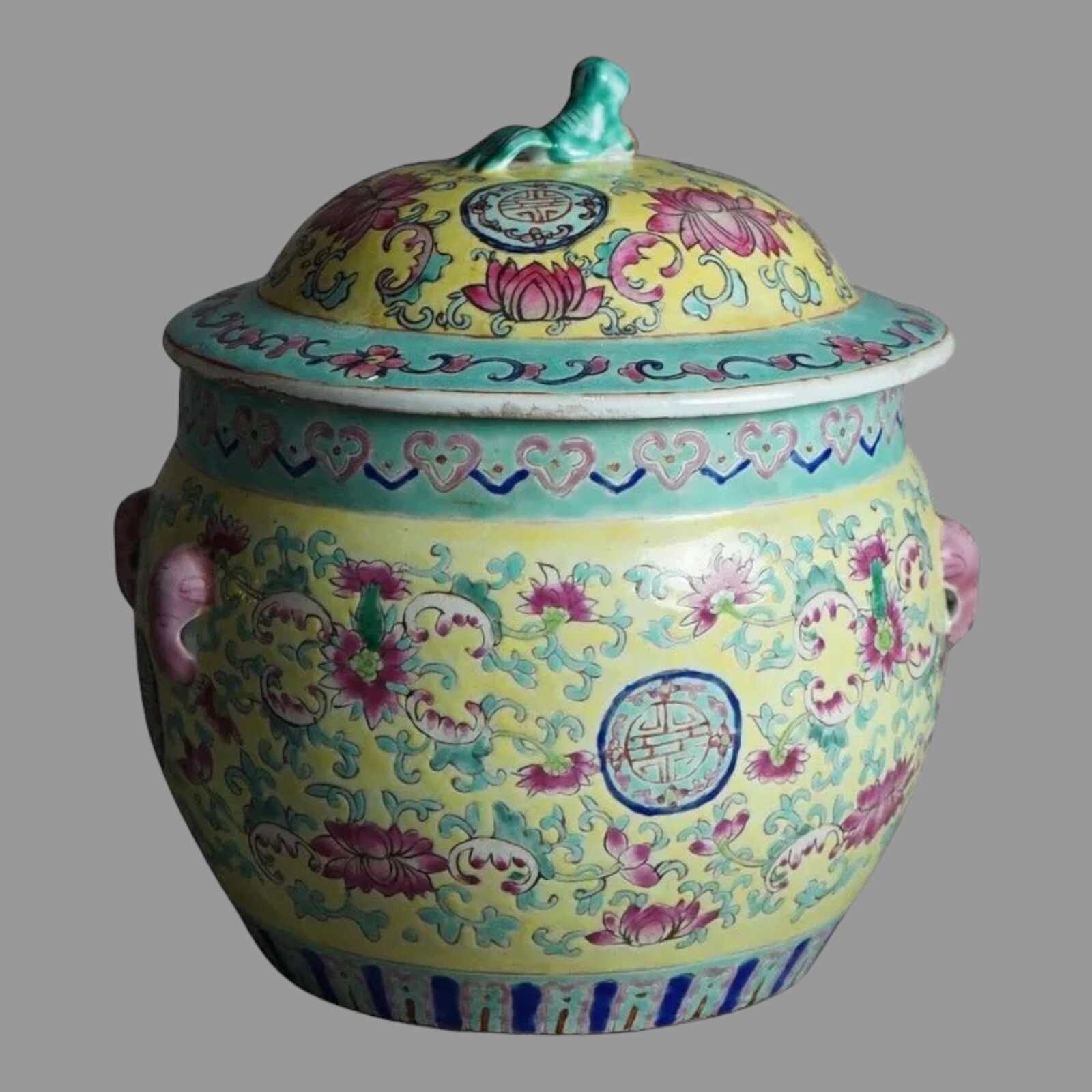 Vintage Chinese Porcelain Hand Painted Famile Rose Covered  Jar 20thC