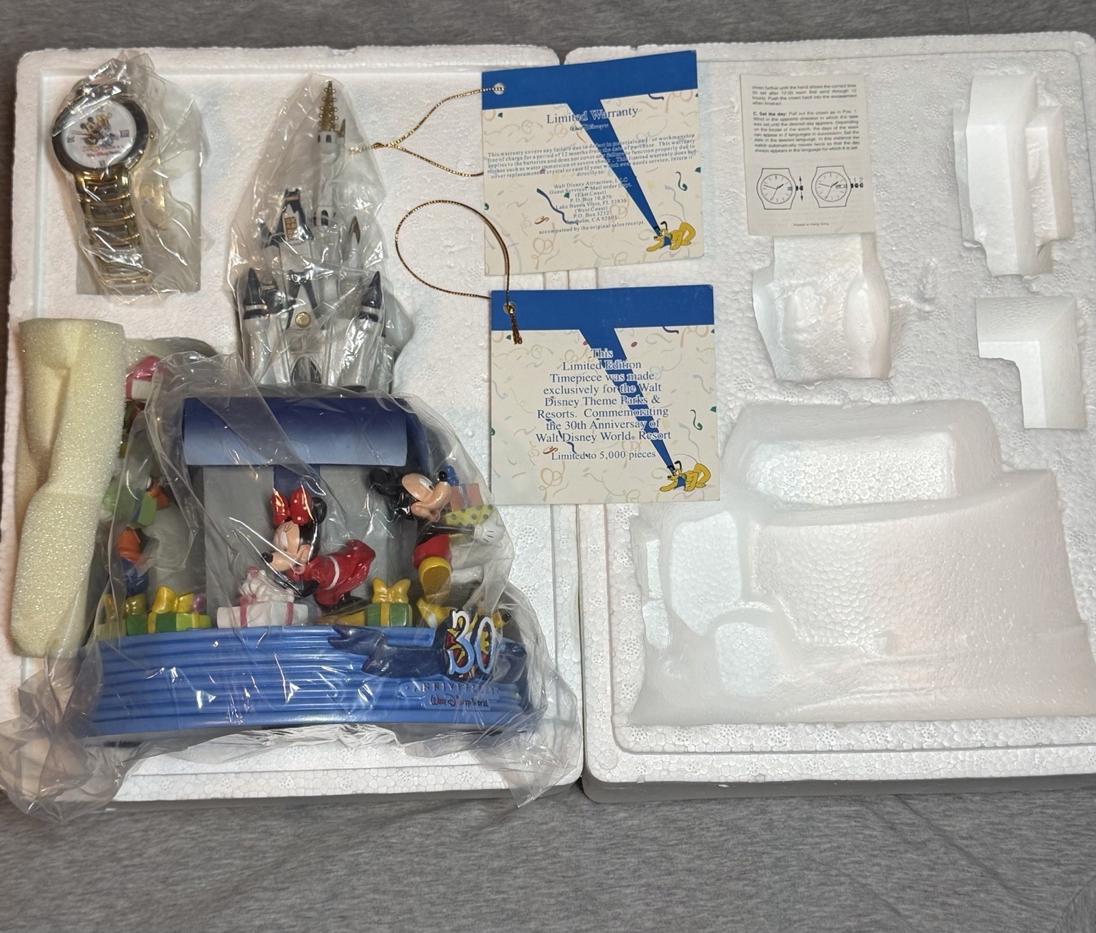 Limited Edition Mickey Mouse Castle Watch & Statue Set - (NIB) 477/5000 with COA