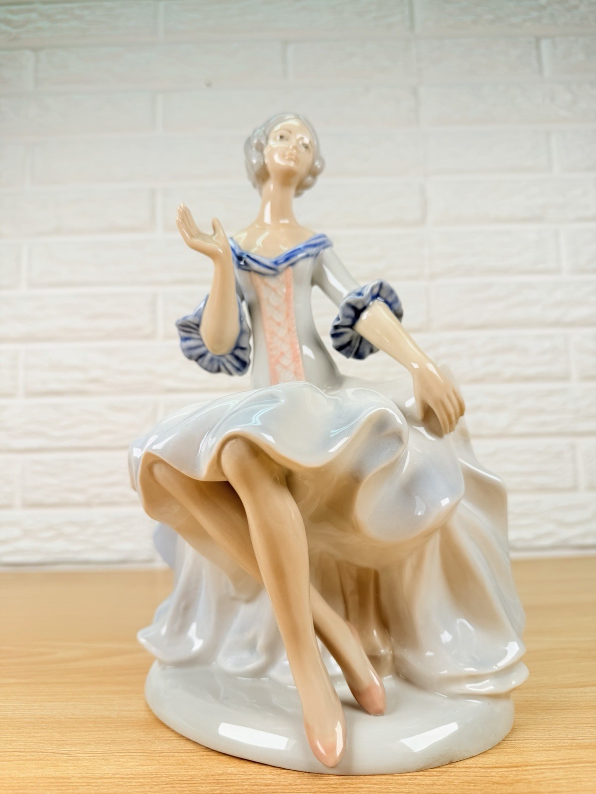 Porceval Spain Porcelain Seated Lady Large Figurine Hand Painted Valencia 10.5”