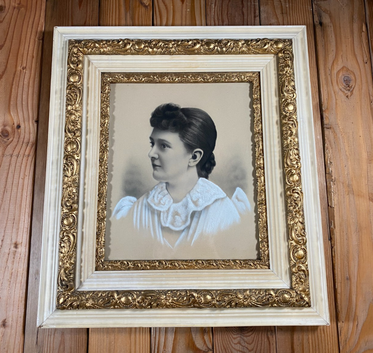 Antique Victorian Ornate Gilt & White Large Wood Picture Frame w/ Portrait Print