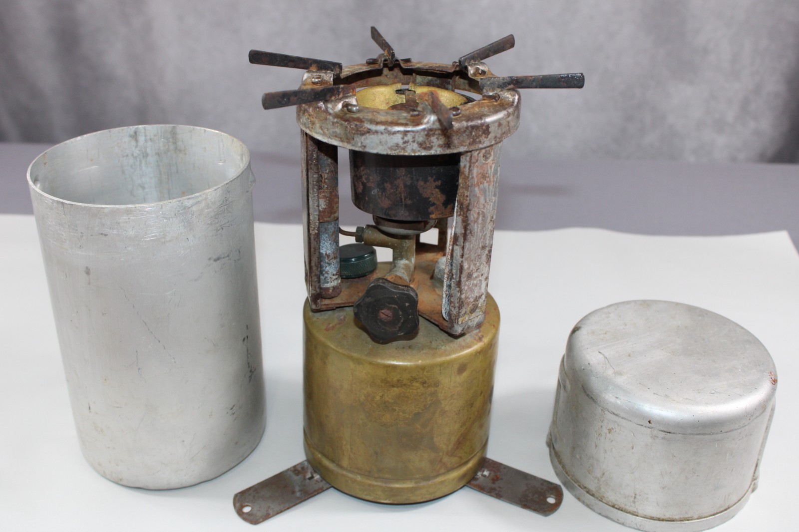 WWII US American M-1941 CM MFG CO 1945 Field Stove GI Pocket Squad Coleman