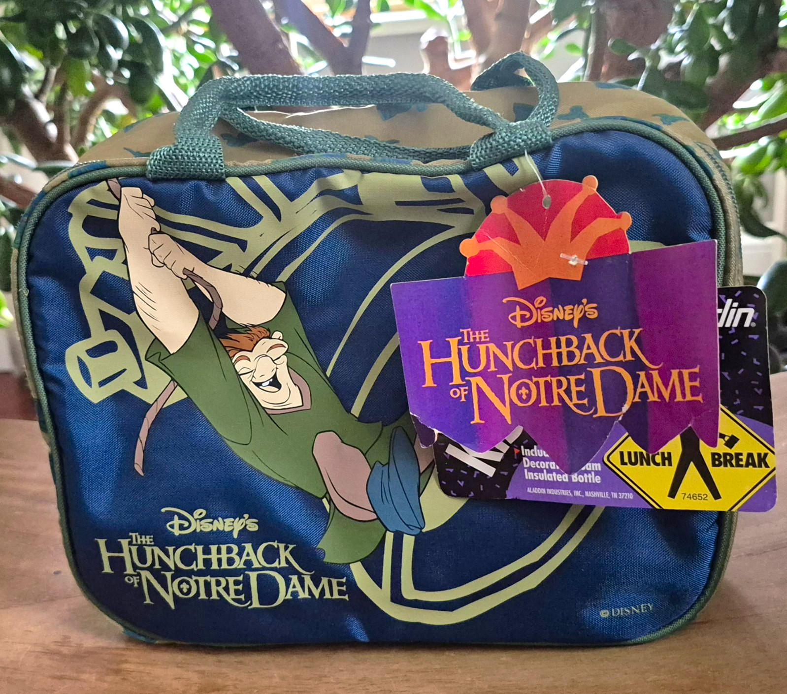 Vintage 1996 Disney Hunchback of Notre Dame Aladdin Lunch Box Thermos Kit NOS
