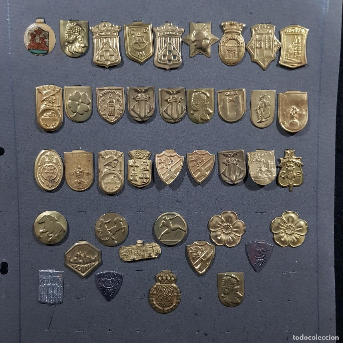 Collection 40 Spanish Civil War Auxilio Social Metal Badges Francoist 1937-1939