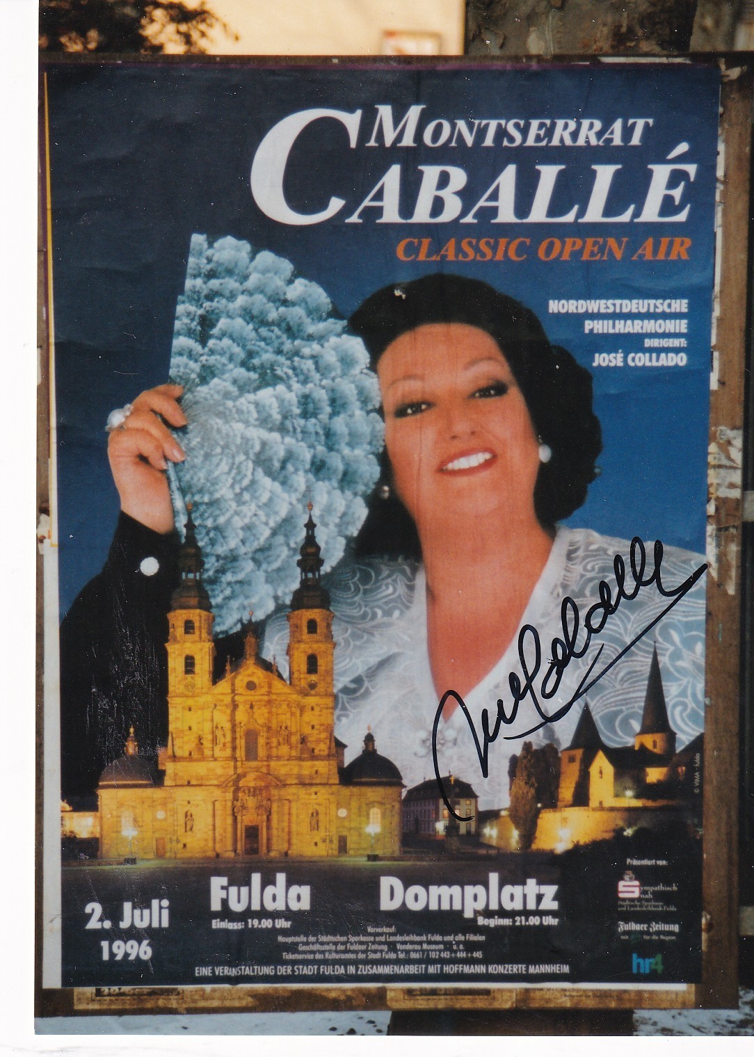 Autograph - Montserrat Caballe