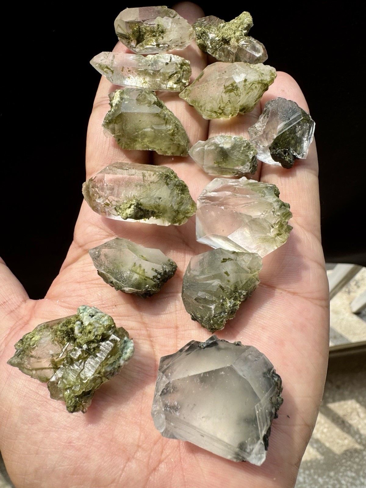 Lot of 11-Epidote Clusters Embedded in Quartz-110g-Skardu-Pakistan