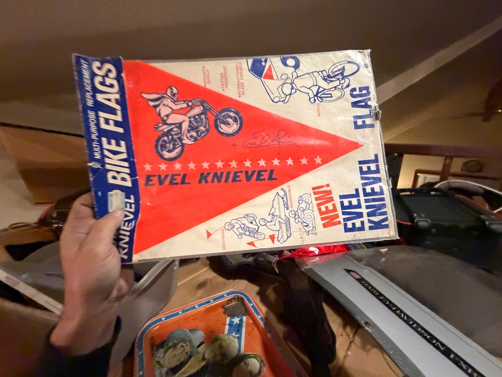 Vintage SCHAPER EVEL KNIEVEL BIKE FLAGS BMX SEALED UNUSED 