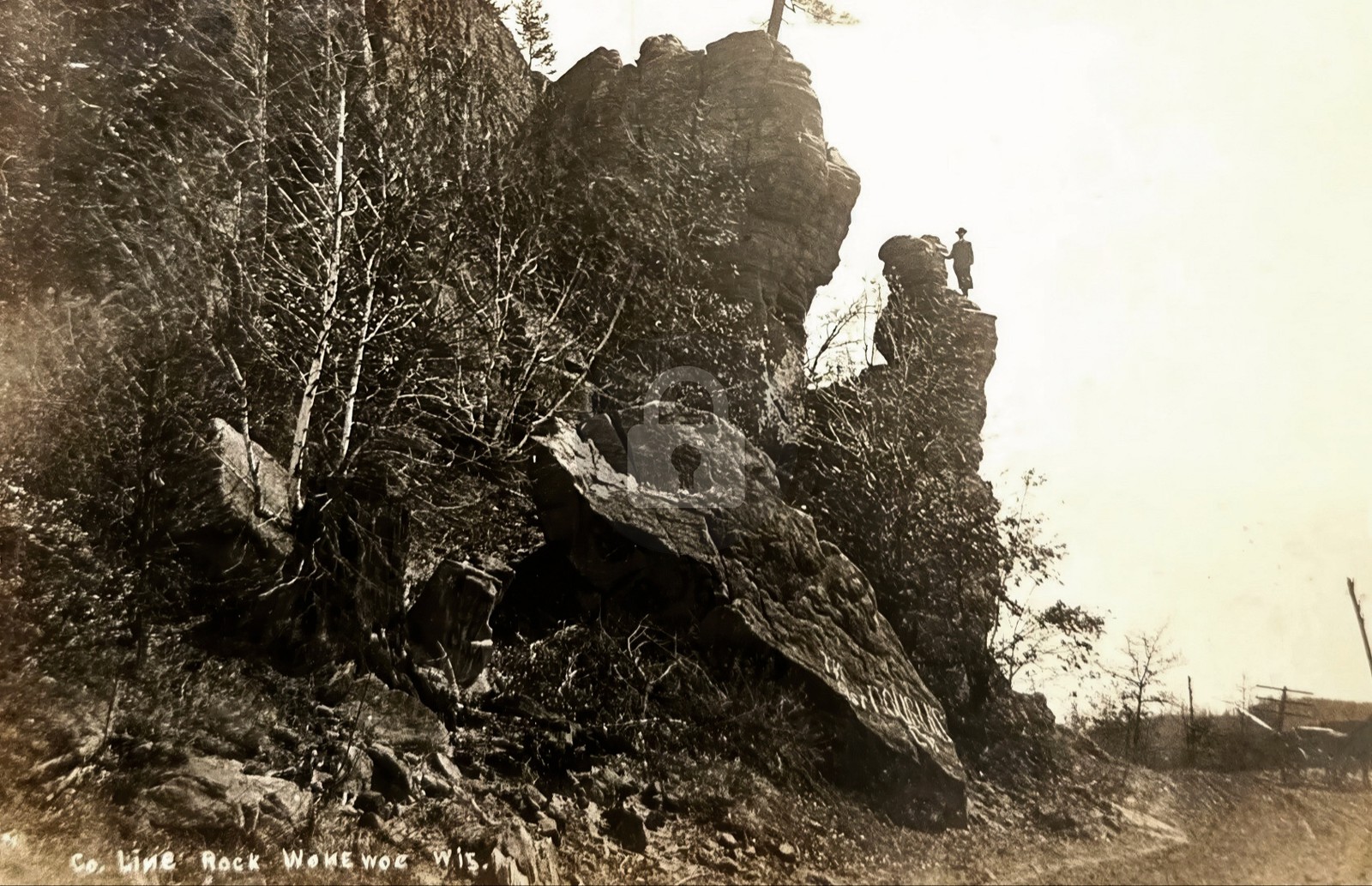 CO LINE ROCK Wonewoc WI Wisconsin Rock Formation RPPC Photo Postcard COPY