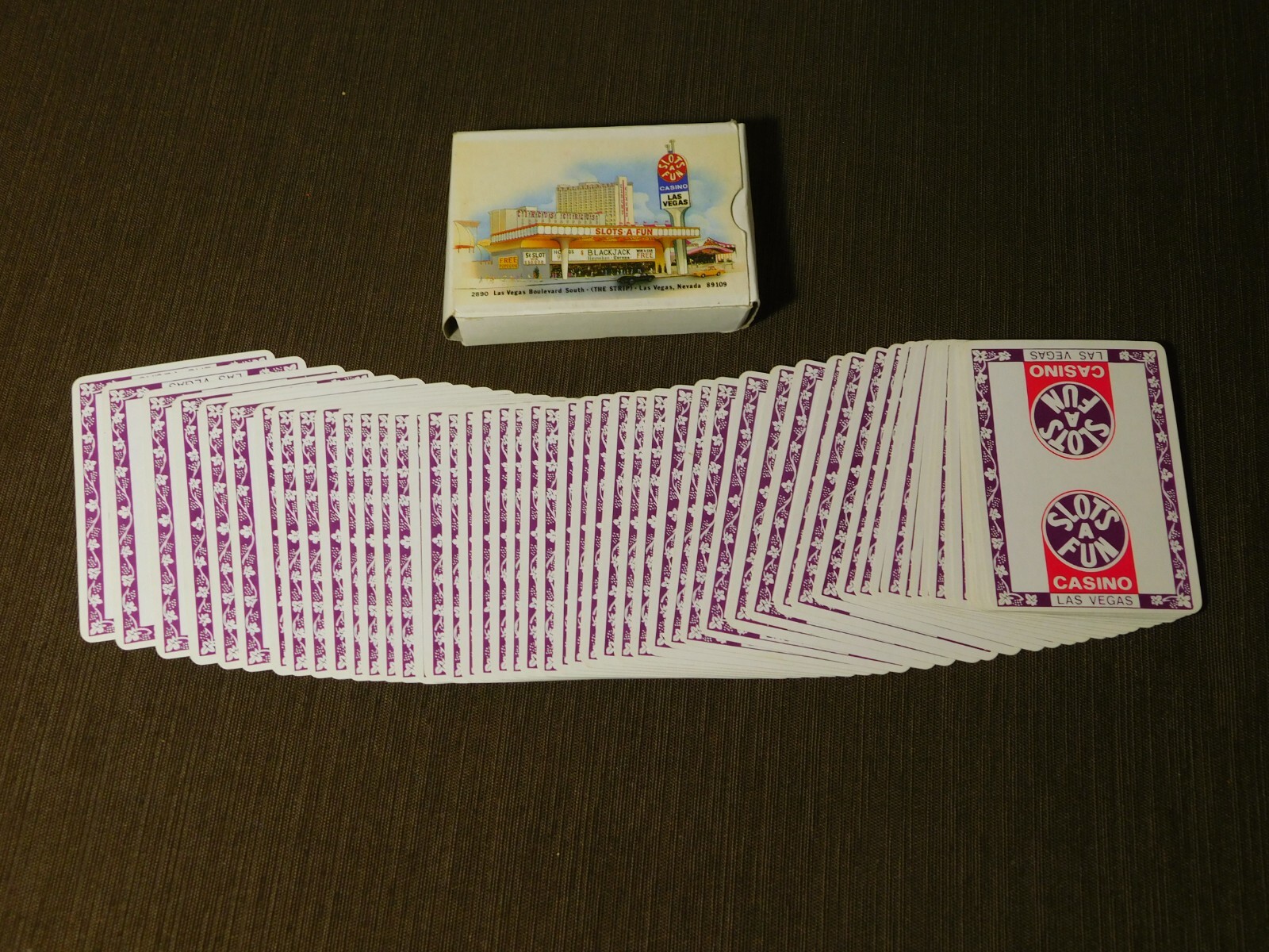 VINTAGE SLOTS A FUN LAS VEGAS CASINO PLAYING CARDS