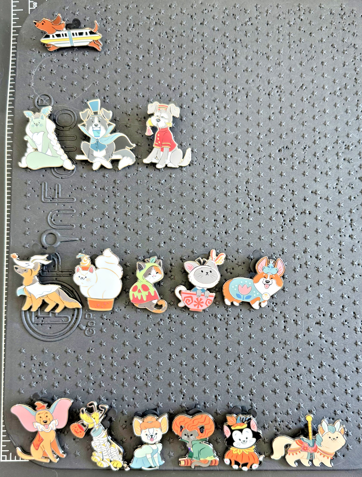 Disney Halloween Cat and Dog Pins (your pick) Disney Halloween Cat and Dog Pins (your pick)