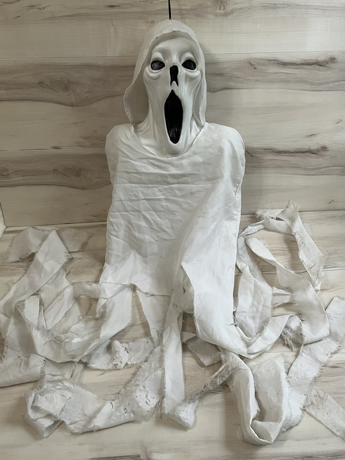 RARE VTG 1999 Paper Magic Group Ghost Hanging Blow Mold White Nylon Cape 5\' READ