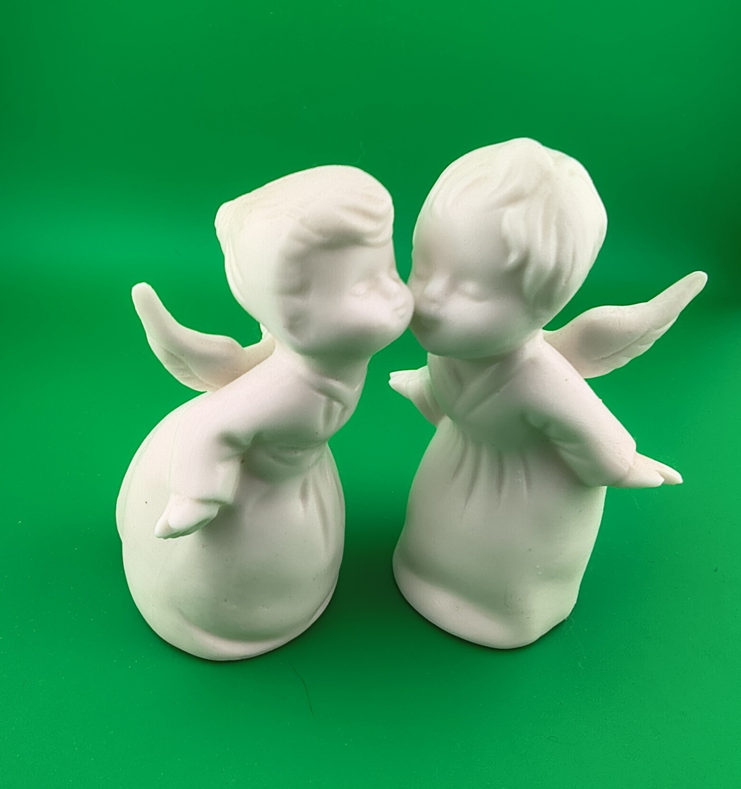 Vint Schmid Bros Kissing Angel Figurines White Porcelain Japan Christmas 