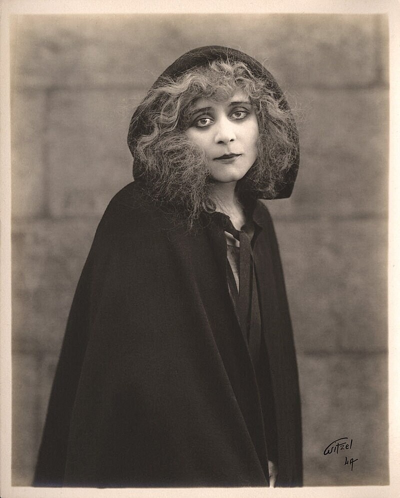 THEDA BARA - That Haunted Look - Early Film Star - 5 x 7 inch Photo Print
