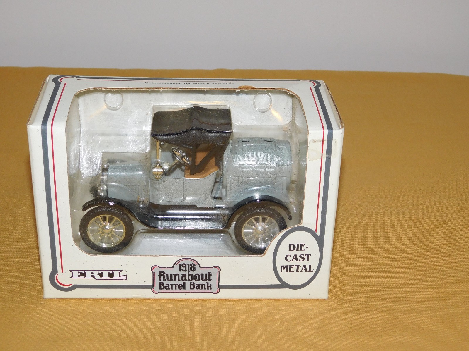 VINTAGE 1991 ERTL 1918 AGWAY RUNABOUT BARREL  BANK METAL TRUCK  NOS NEW  IN BOX