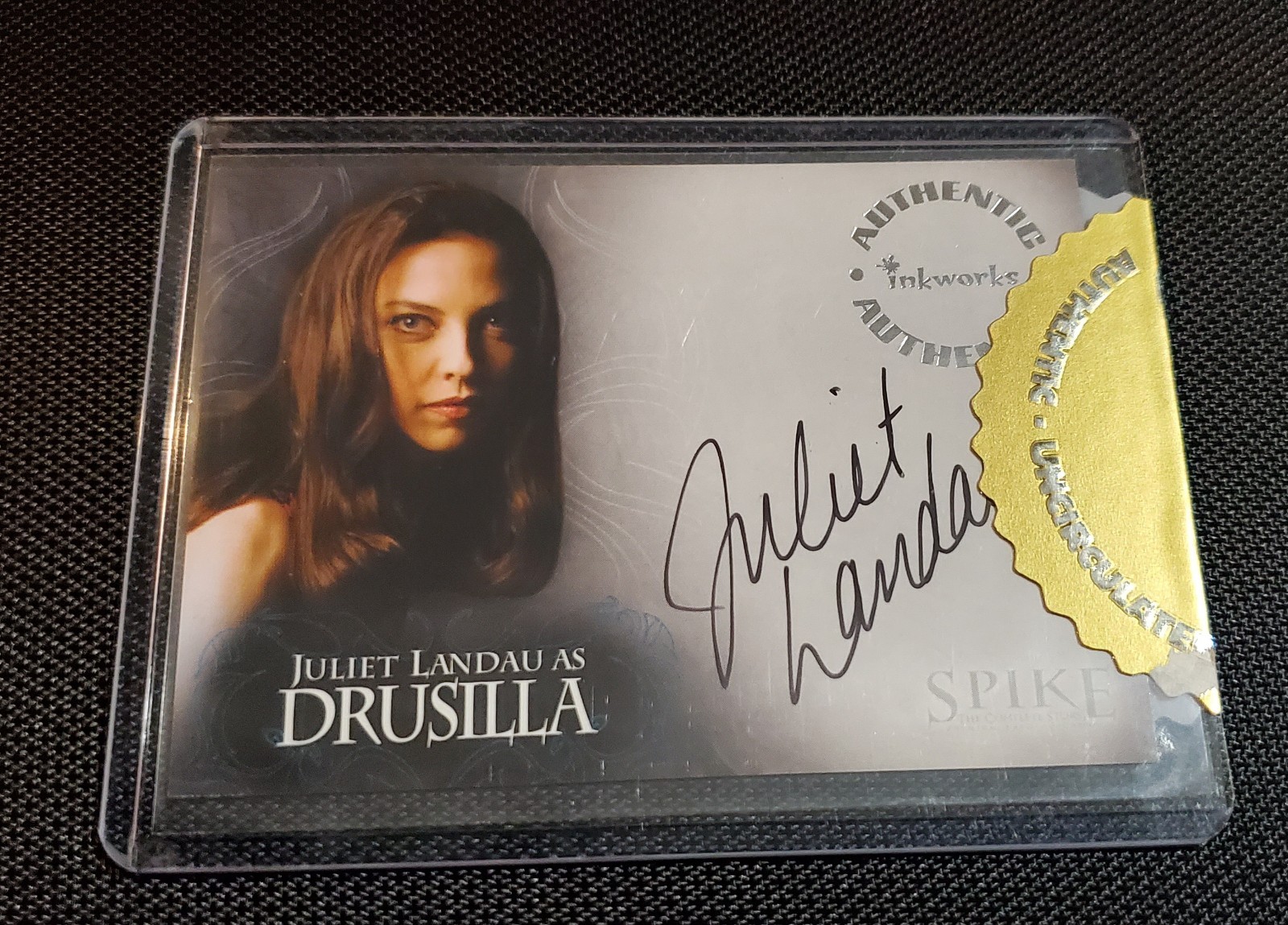 Juliet Landau as Drusilla Autograph Card A3 - Inkworks