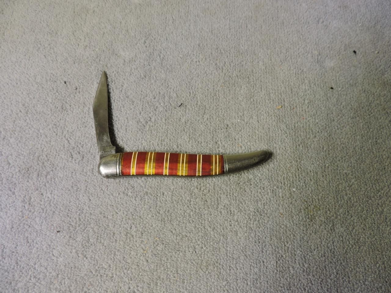 Vintage Imperial Brand Red Gold Candy Stripe Easy Open Texas Toothpick Knife