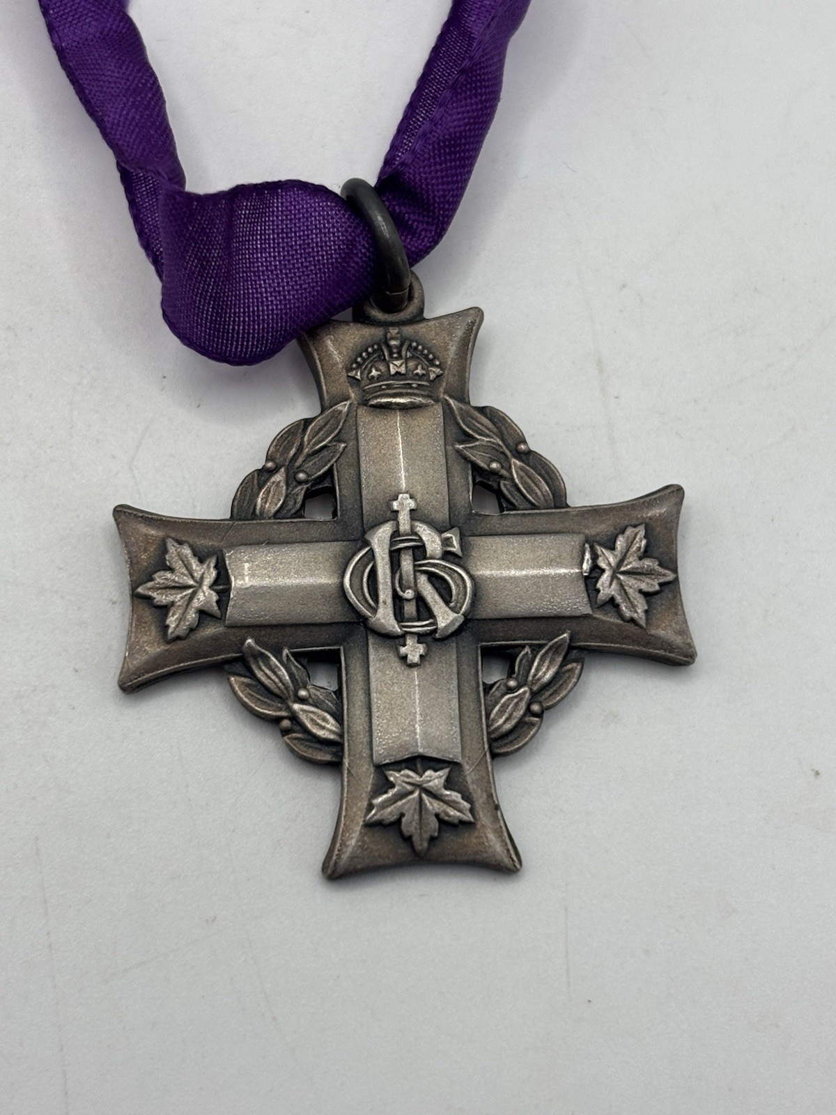 Original WW1 Canadian Memorial Silver Cross 874198 Pete. W.J. Coombes Original WW1 Canadian Memorial Silver Cross 874198 Pete. W.J. Coombes