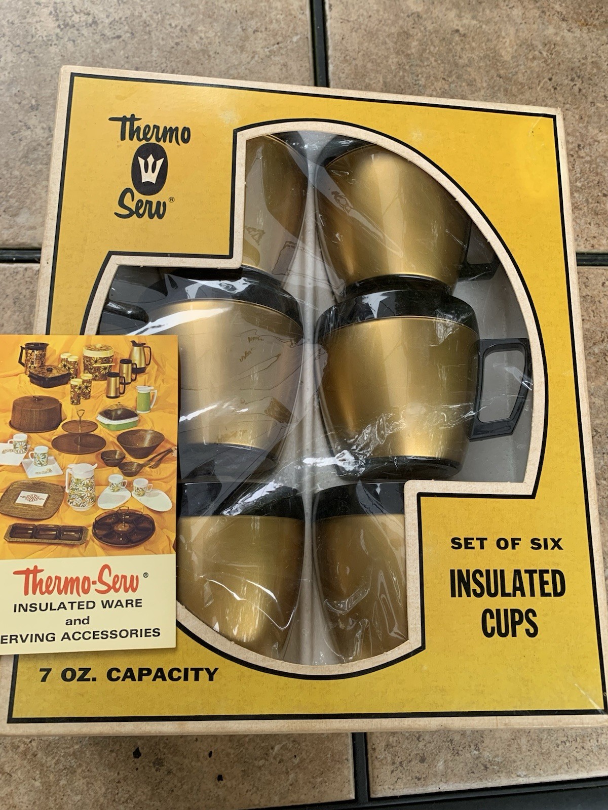 NIB Vintage West Bend Insulated 6 Coffee Mugs Cups Thermo-Serv Gold Black 7 oz
