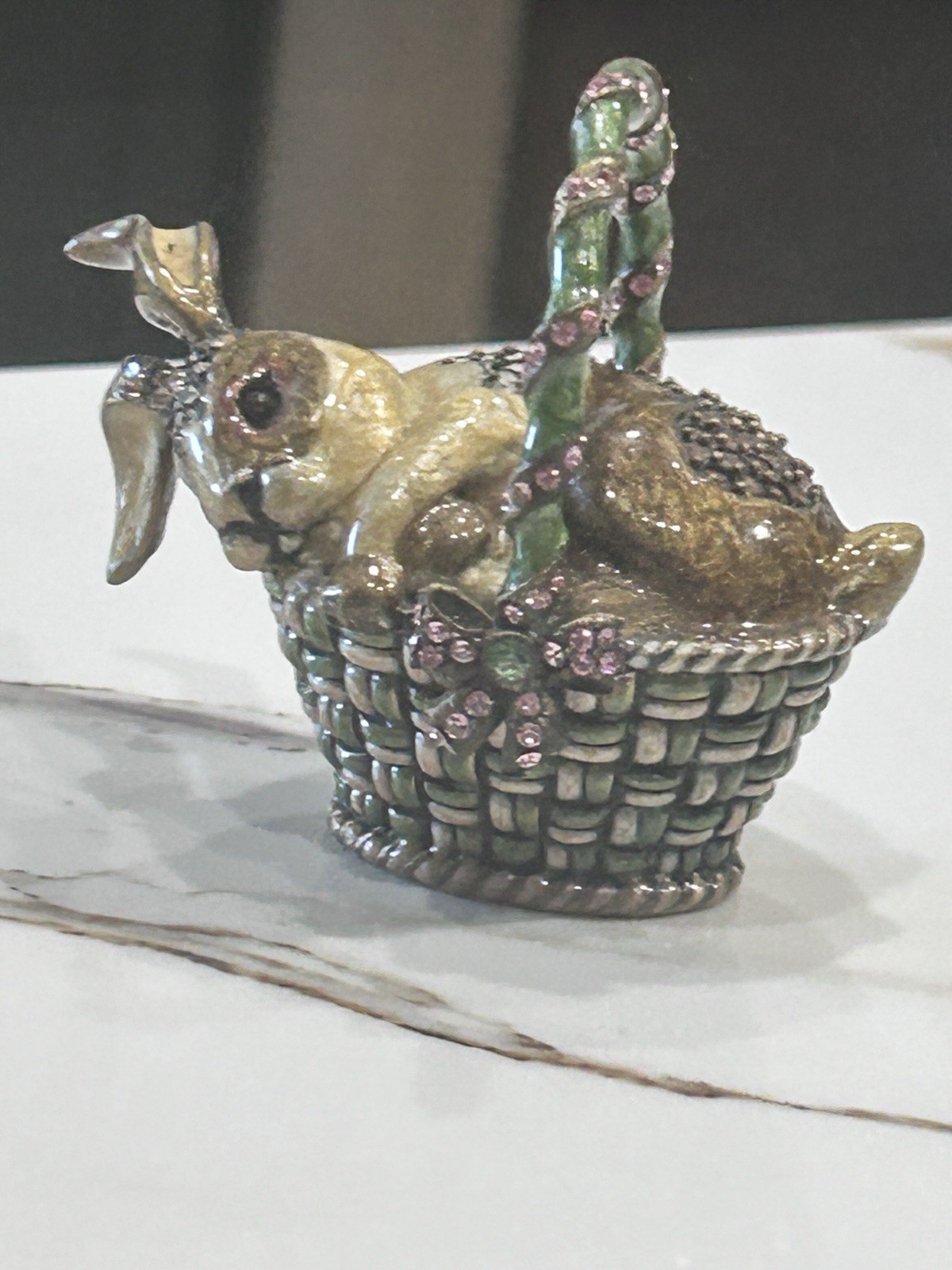 Jay Strongwater Retired Swarovski Rabbit In Box