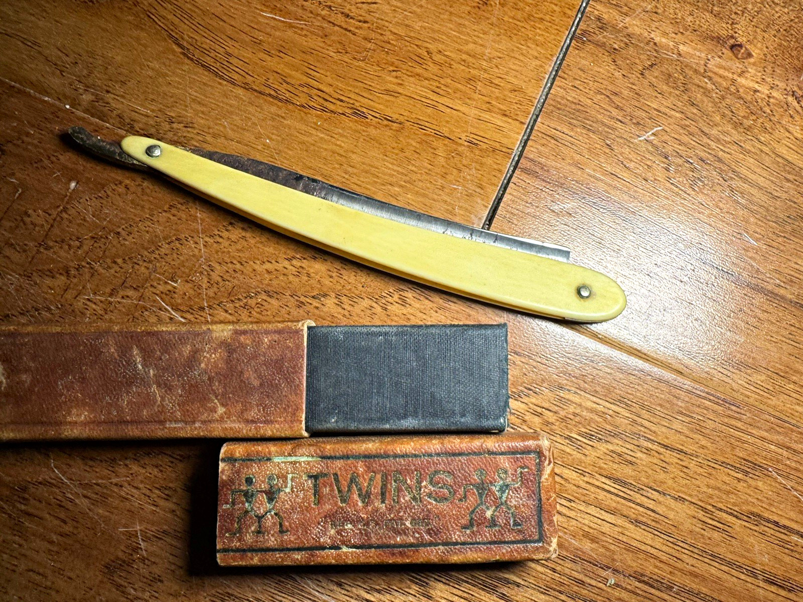VINTAGE J. A. HENCKELS TWIN WORKS SOLINGEN GERMANY...