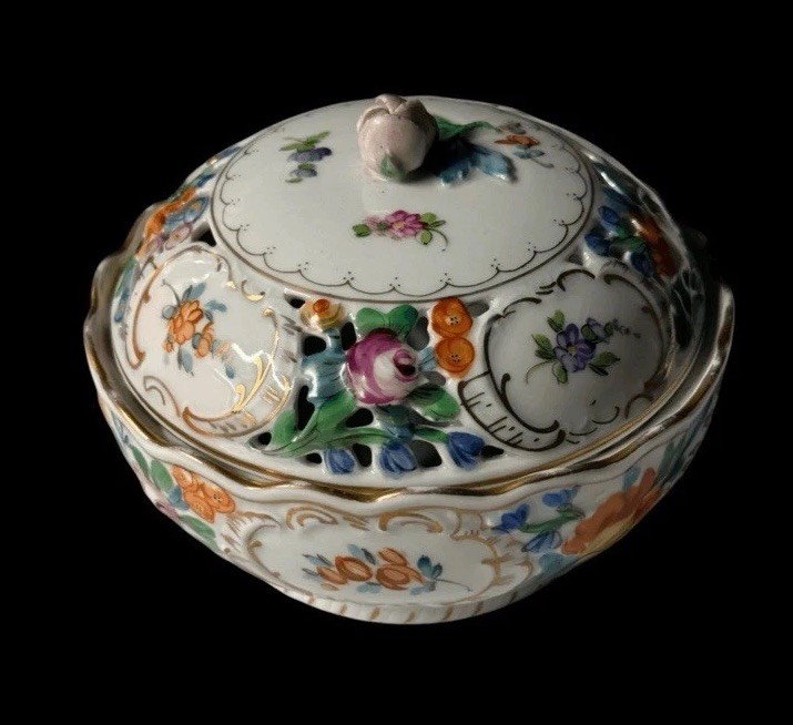 Antique Carl Thieme Dresden Reticulated Potpourri Lidded Bowl Pierced 5.5”