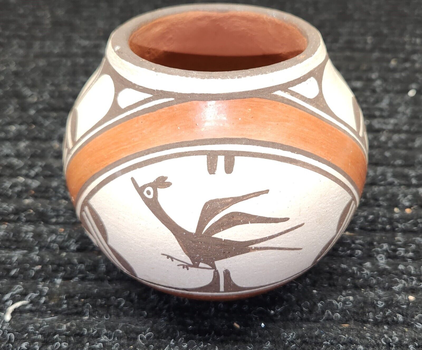 Zia Pueblo Pottery Jar Native American Helen Gachupin 5.5\
