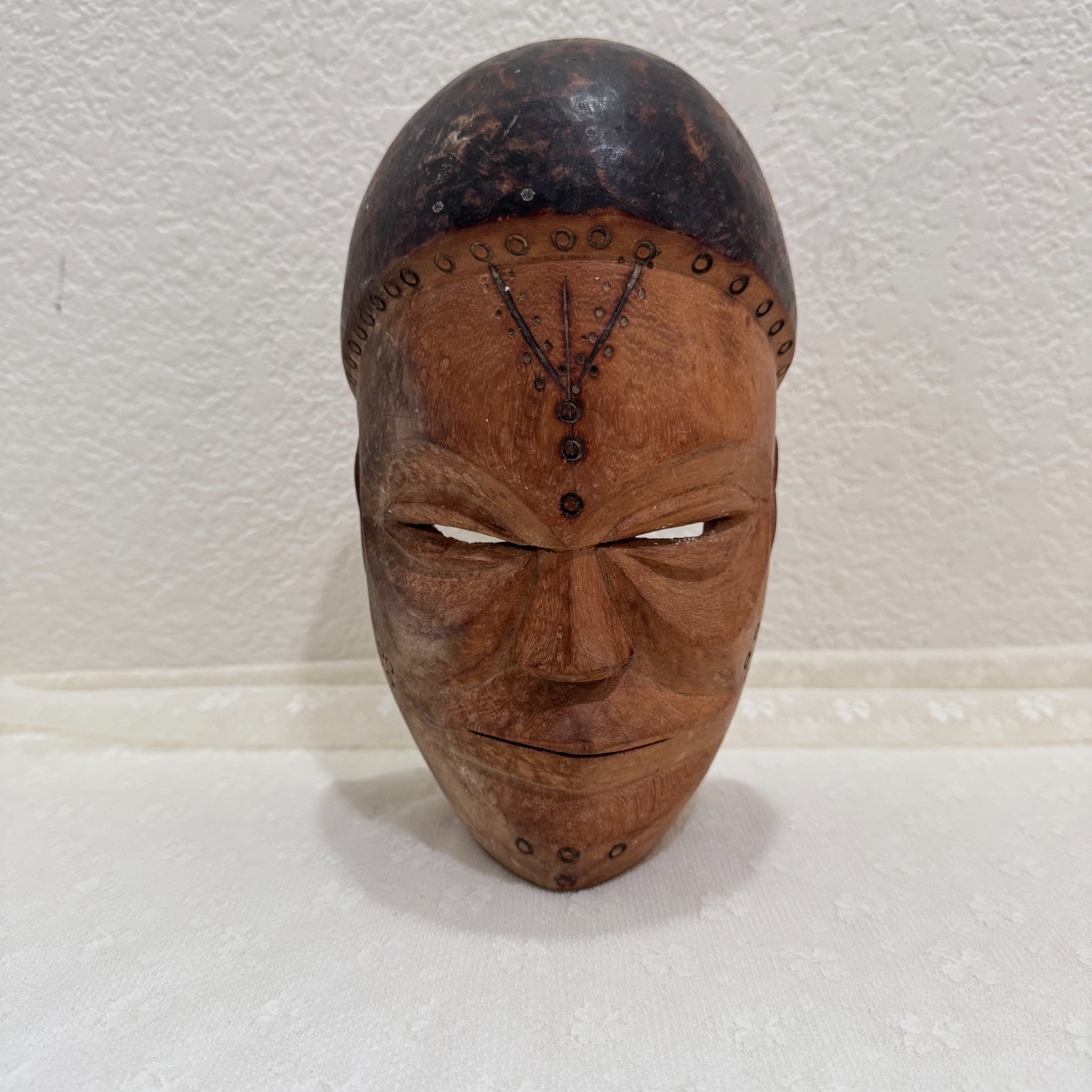 Vintage Angola African Hand Carved Wood Mask Chokwe Style Tribal Art 8.5\