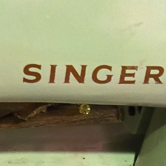 SINGER 99 Vintage Original Domestic Sewing Machine, Green, SIMANCO CAN 33681 SINGER 99 Vintage Original Domestic Sewing Machine, Green, SIMANCO CAN 33681