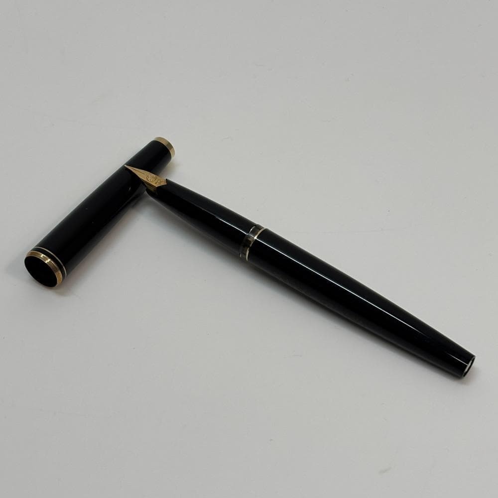004 MONTBLANC Fountain Pen No.22 Black Gold