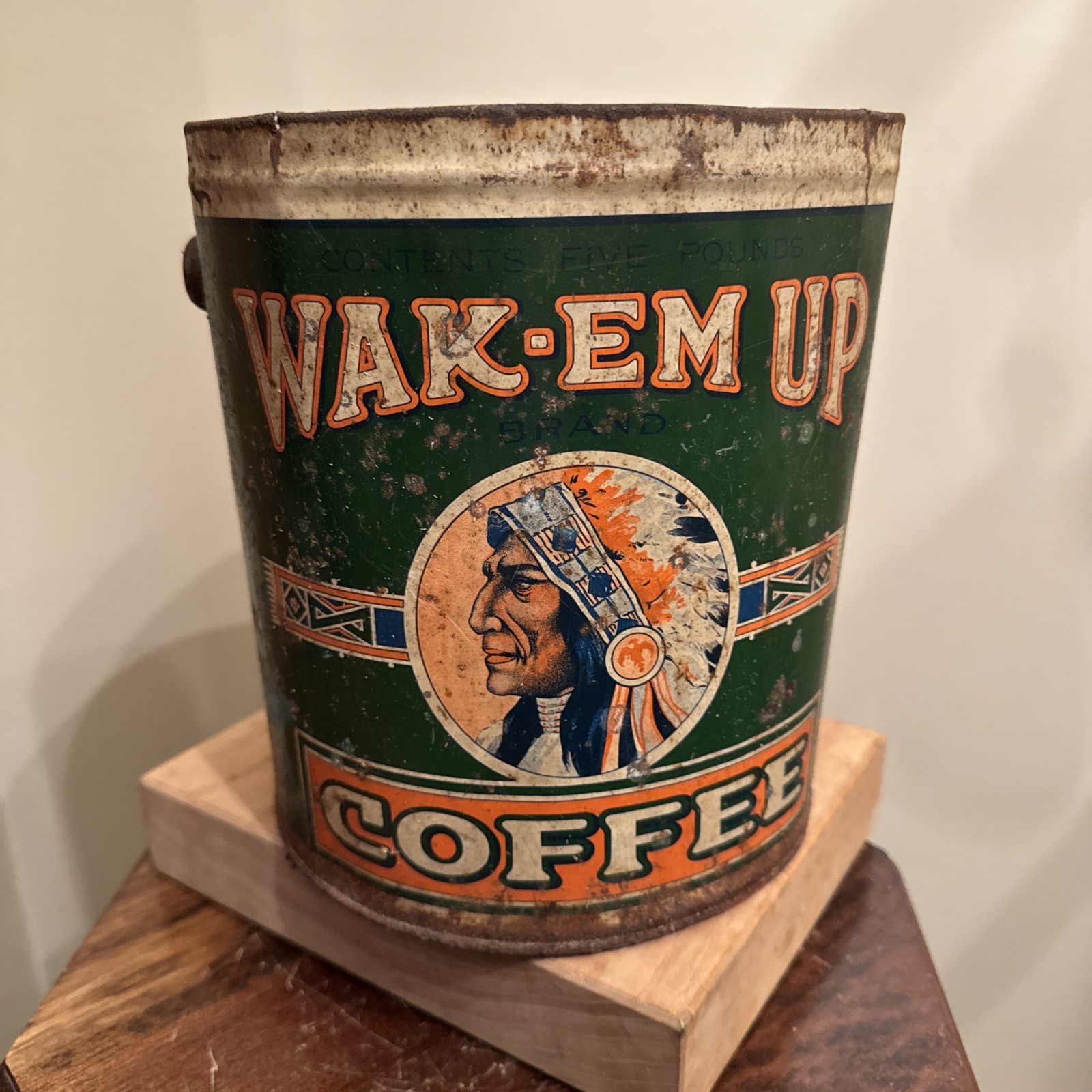 Vintage LG 5 Pound Metal Wak-EM Up Coffee Can Indian Chief Duluth Minnesota READ