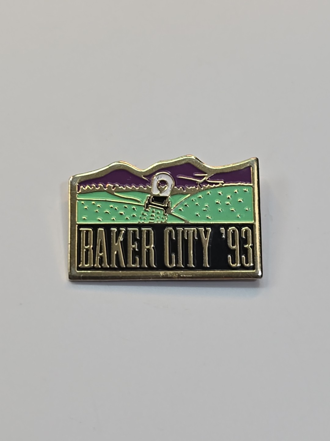 Baker City '93 Travel Souvenir Lapel Pin Oregon