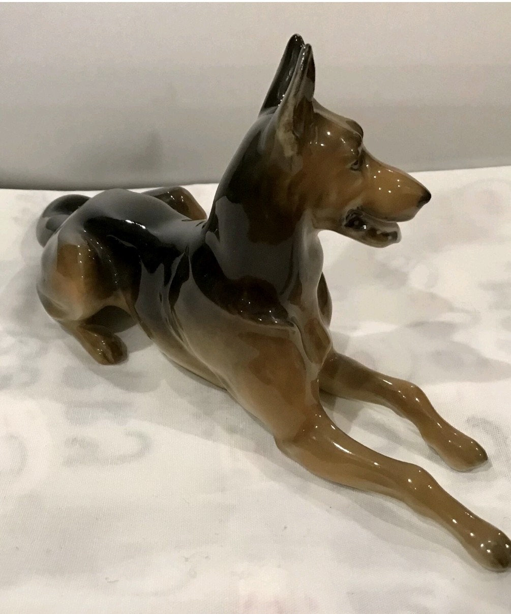Vintage Hutschenreuther Germany Porcelain German Shepherd Dog Figurine JHR