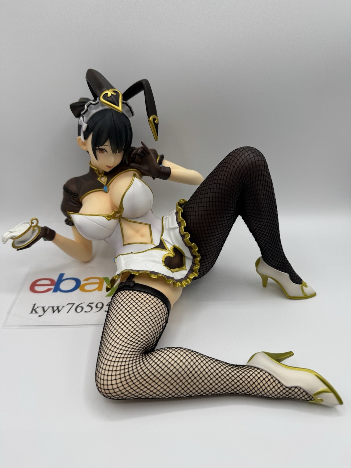 PRE OWNED Creator\'s Opinion Bunny Maid Hotaru 1/4 Scale By BINDing Authentic