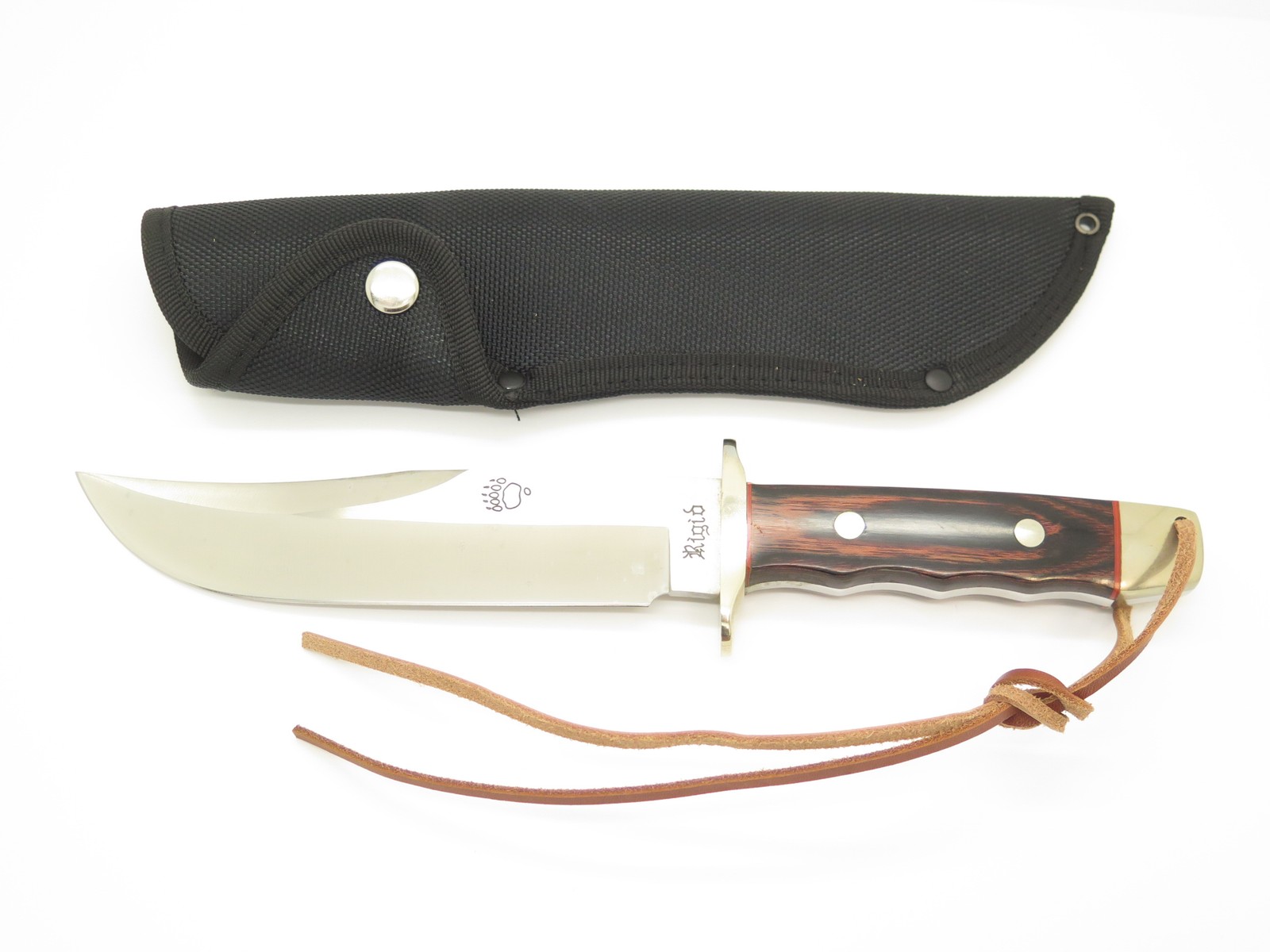 Vintage Rigid Bear Paw Tak Fukuta Seki Japan Wood Fixed Bowie Hunting Knife Vintage Rigid Bear Paw Tak Fukuta Seki Japan Wood Fixed Bowie Hunting Knife