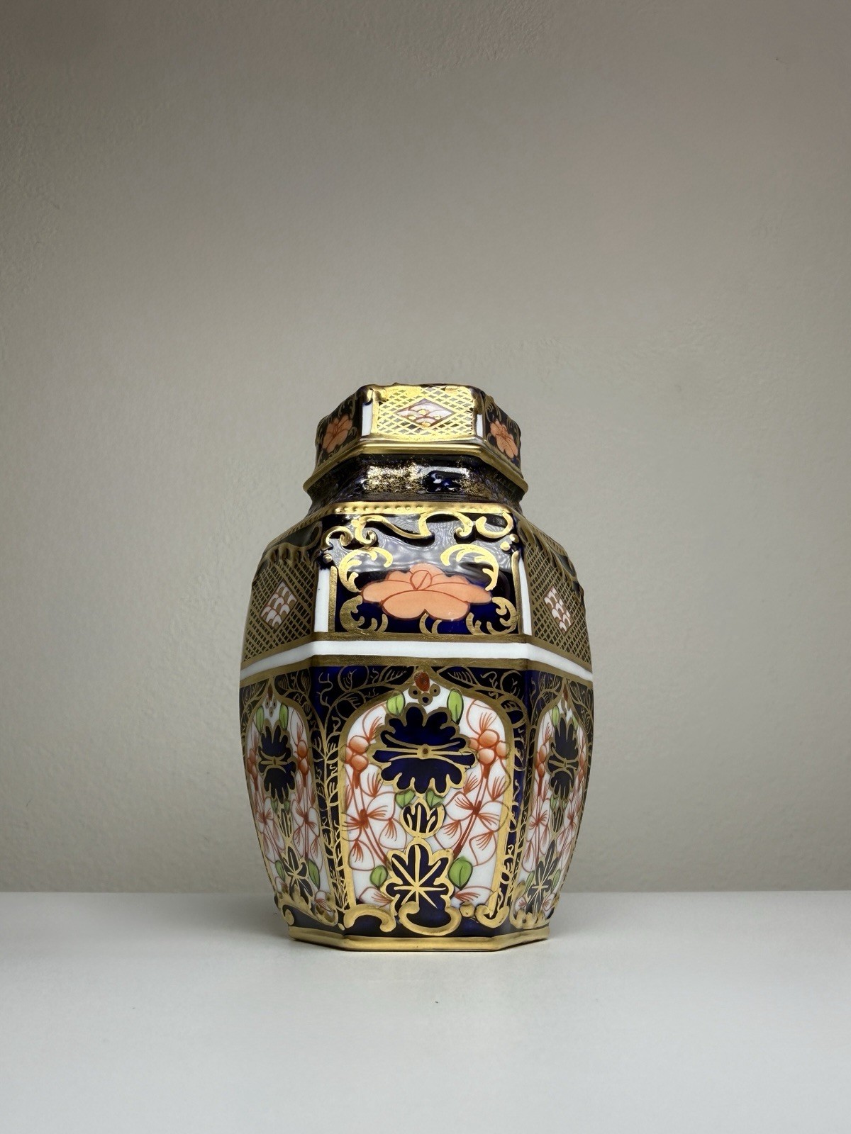 Antique 1911 Royal Crown Derby Old Imari 1128 Hexagonal Tea Caddy Lidded Jar