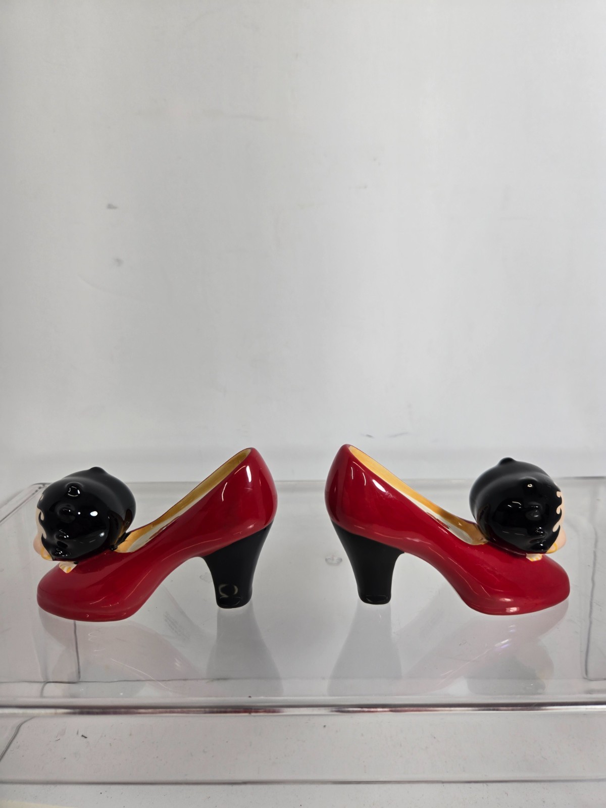 Vintage 1999 Betty Boop Salt & Pepper Shakers By Vandor Red High Heel Shoes