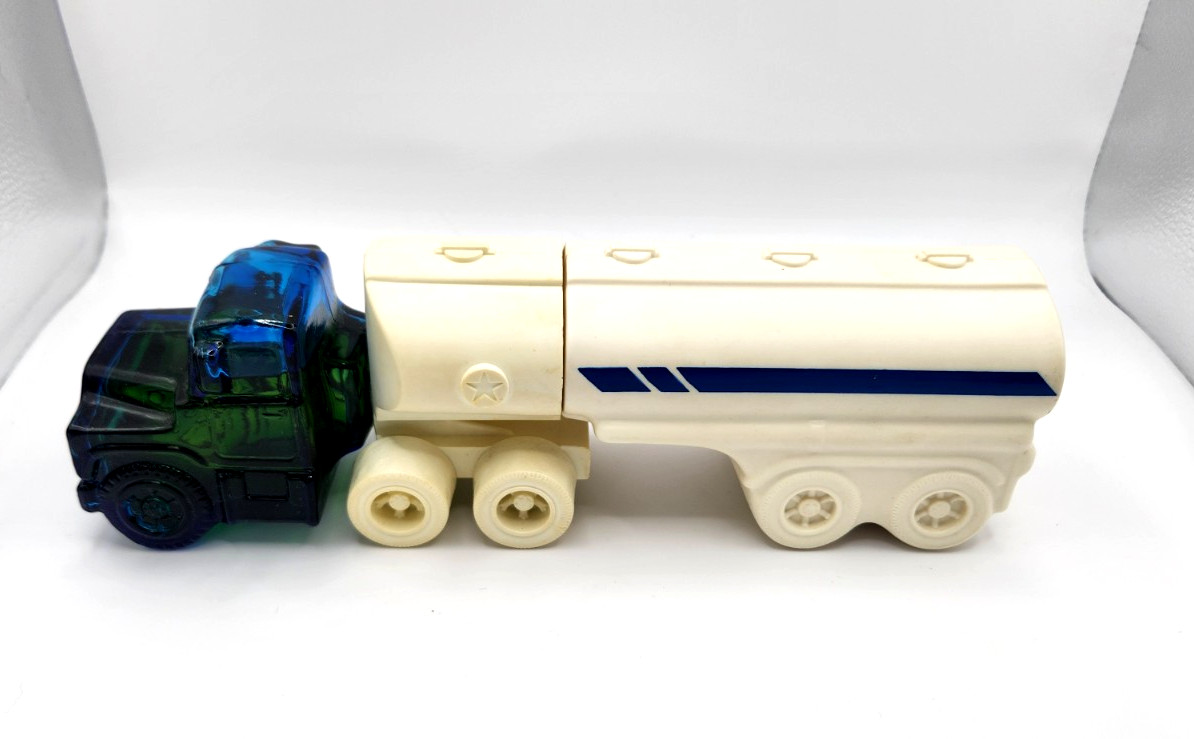 Vintage 1970s Avon Big Rig Semi Truck After Shave Decanter & Talc Bottle Set
