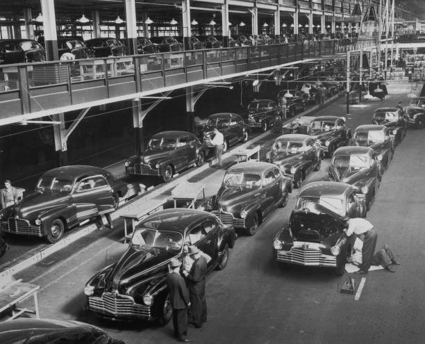 Pontiac Torpedo cars near completion production line Pontiac Michi- Old Photo