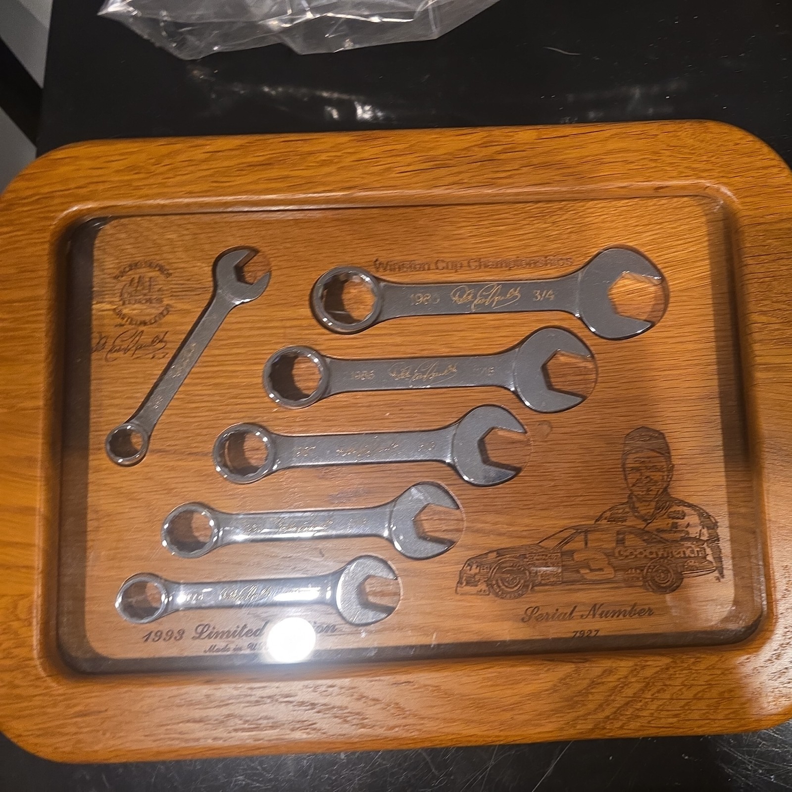 Mac Tools SCS 52DE Dale Earnhardt 1993 Wrench Set 24K Gold Engraved Boxed SN6107 Mac Tools SCS 52DE Dale Earnhardt 1993 Wrench Set 24K Gold Engraved Boxed SN6107
