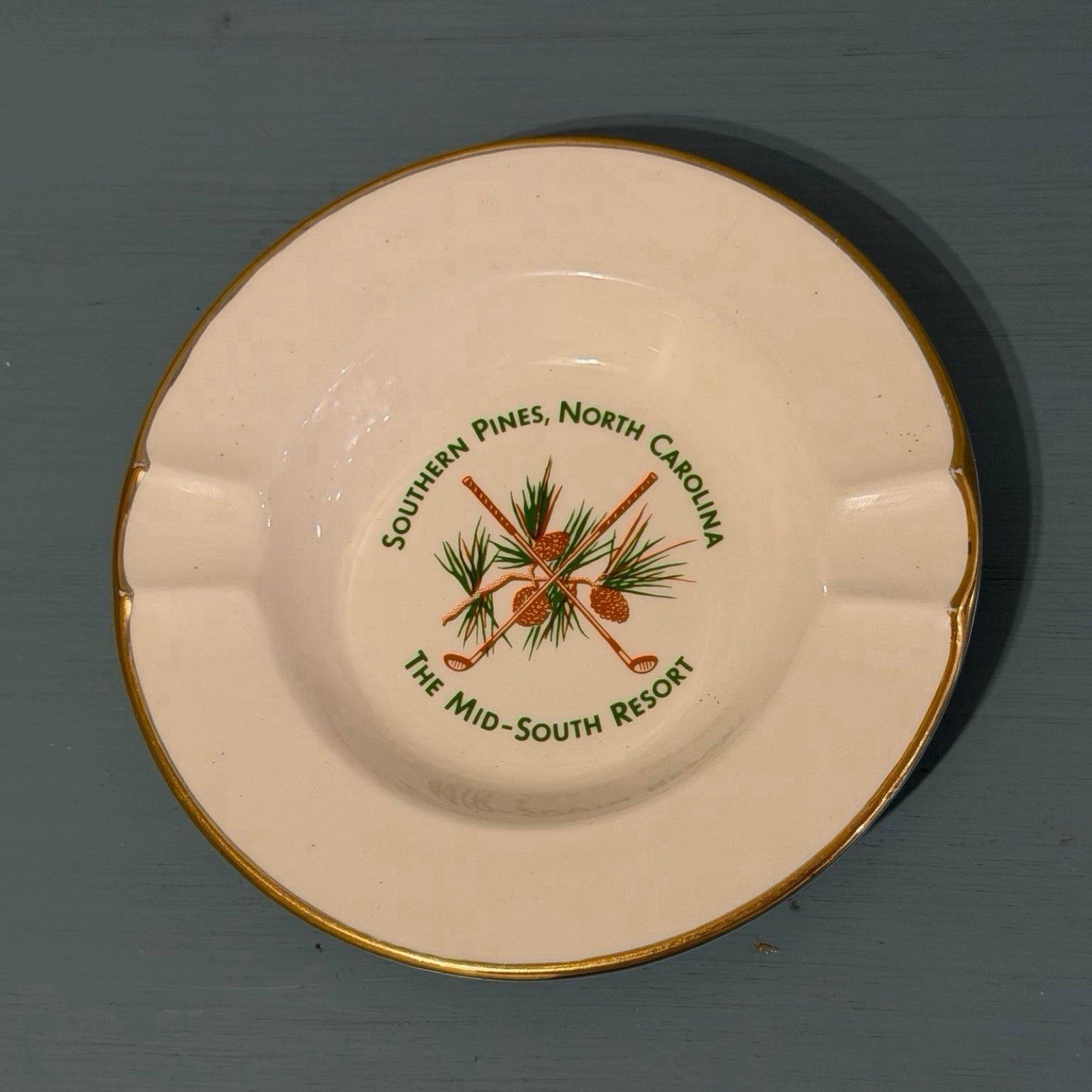 Vintage ceramic souvenir ashtray from the Mid-South Resort, Southern Pines NC