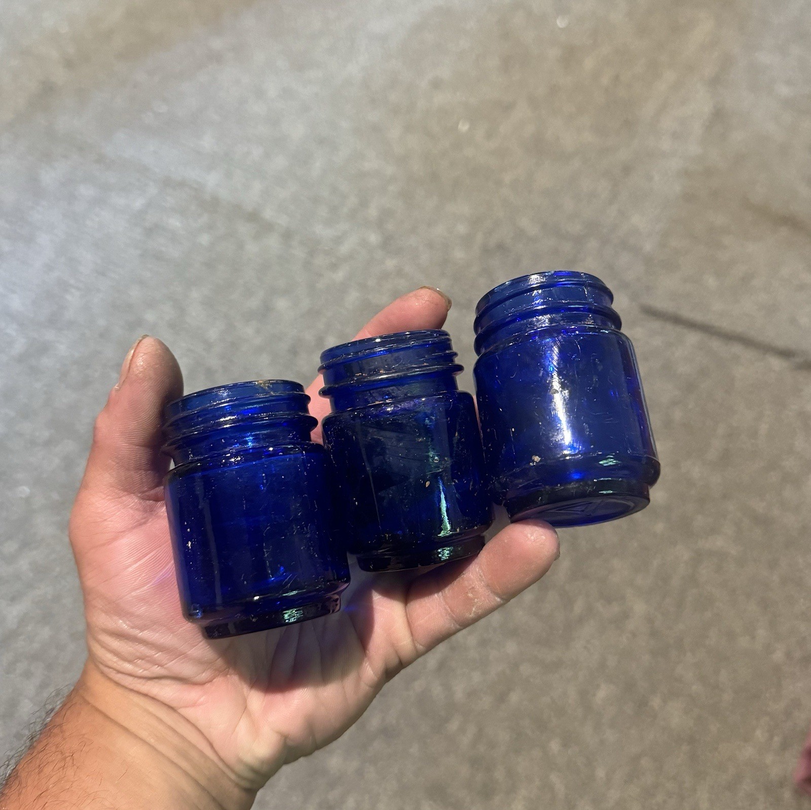 3 Antique Vick’s Base-Emb Pretty Cobalt Blue Medicinal Jars 1920s Era Nice Old