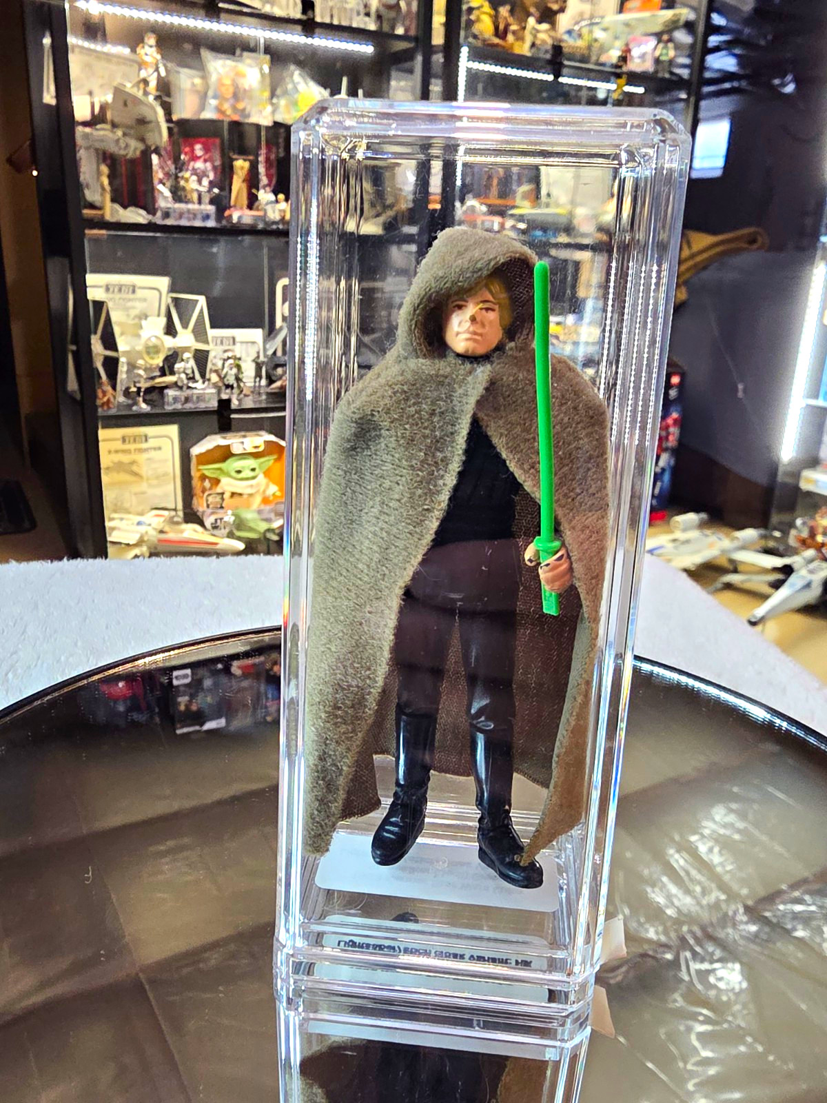 Vintage Luke Skywalker Jedi Knight Figure Green Lightsaber Stich Cape 1983
