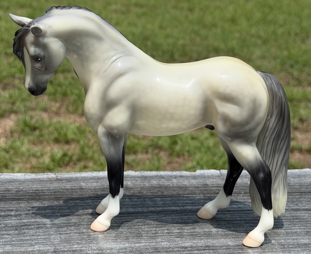 Breyer Icicle Glossy Limited Edition Bouncer Special Run Welsh Pony