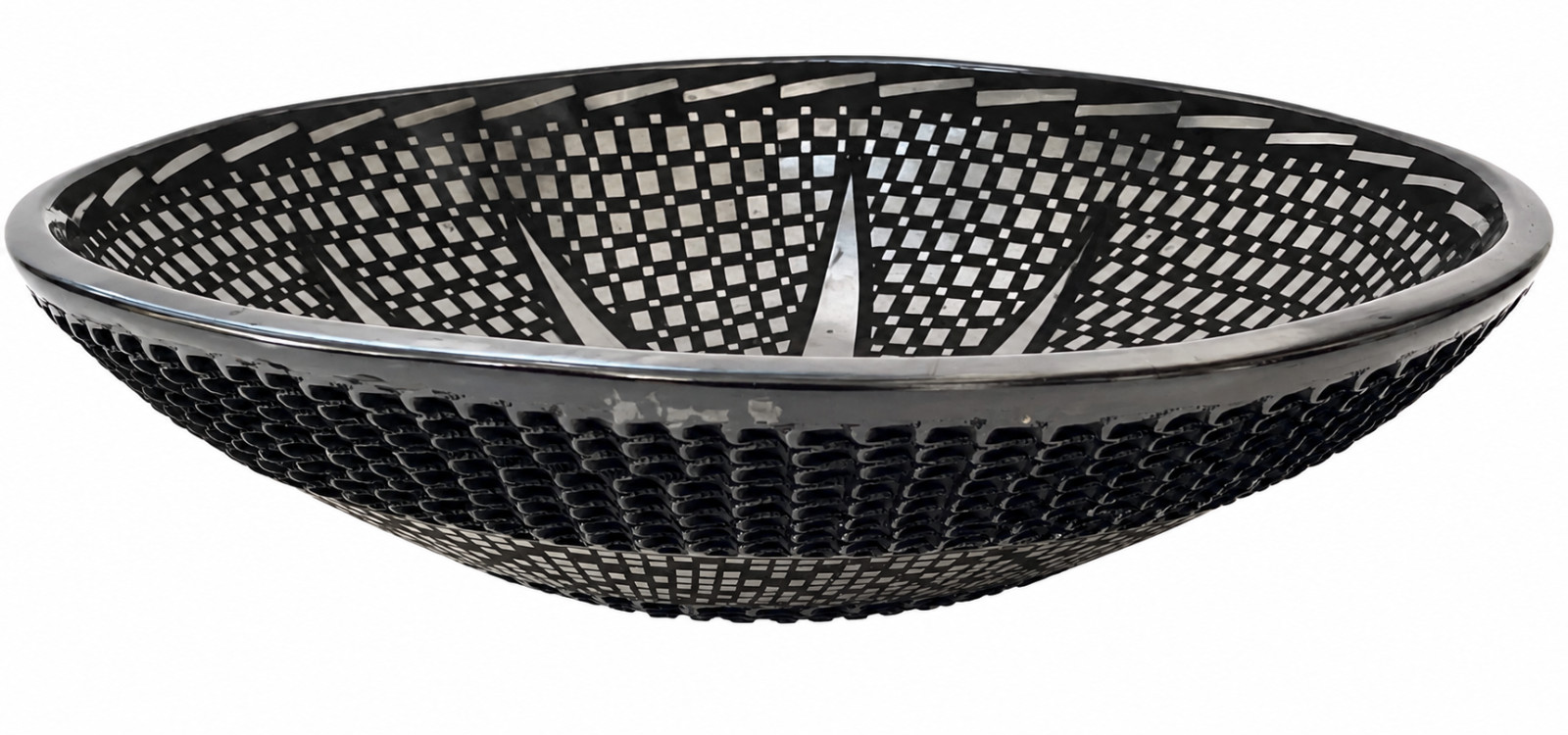 Large Striking Mata Ortiz Casas Grandes Graphite Textured Bowl 12.5