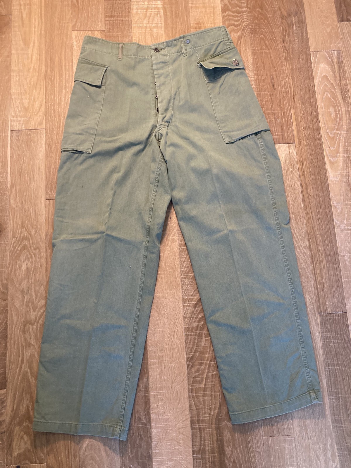 DEADSTOCK WWII US Army M-1943 HBT Herringbone Twill Cargo Trousers 38x33 13 Star