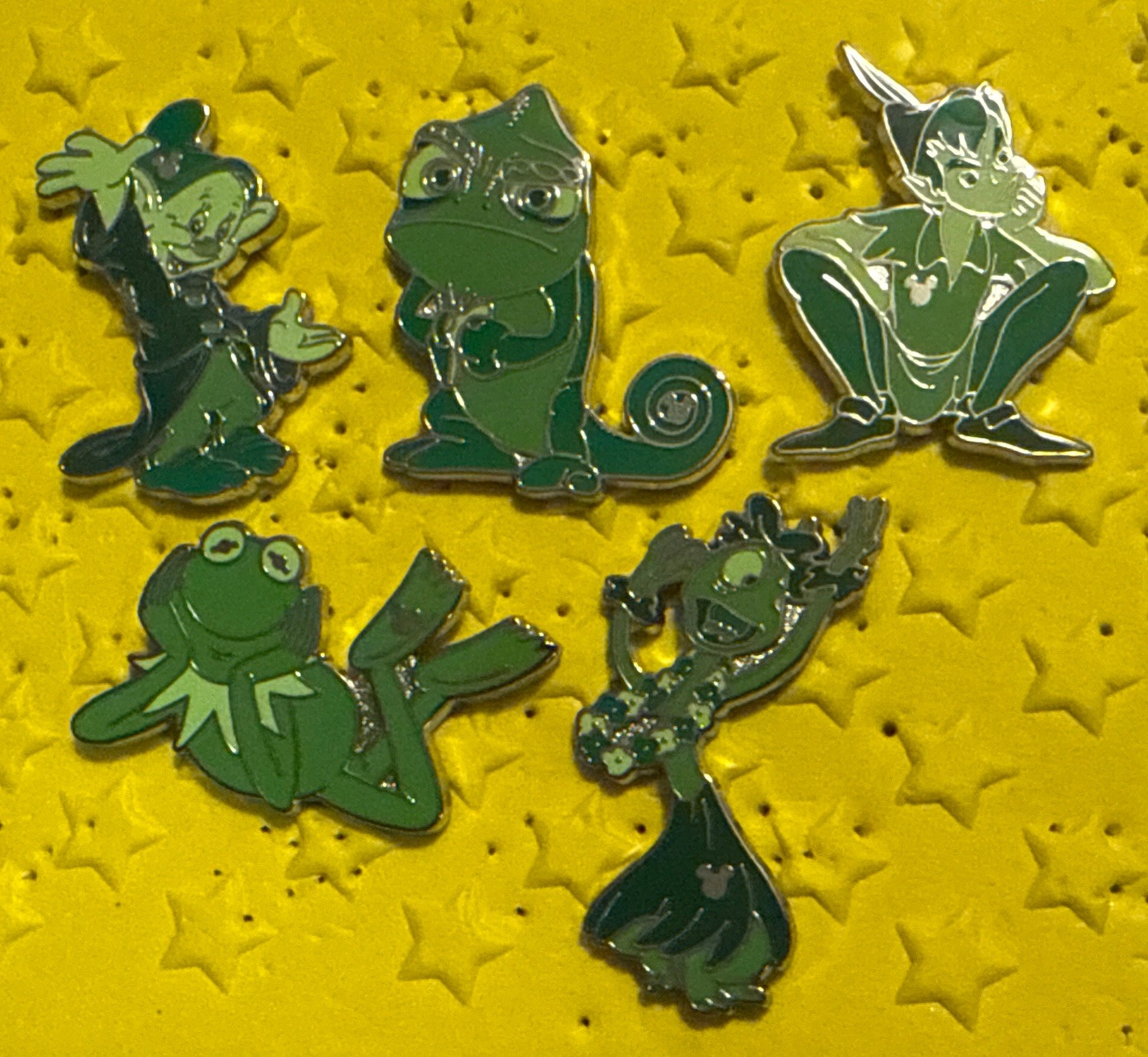 2025 Disney WDW Hidden Mickey Green Story Wave B 5 Pin Set- NO CHASER