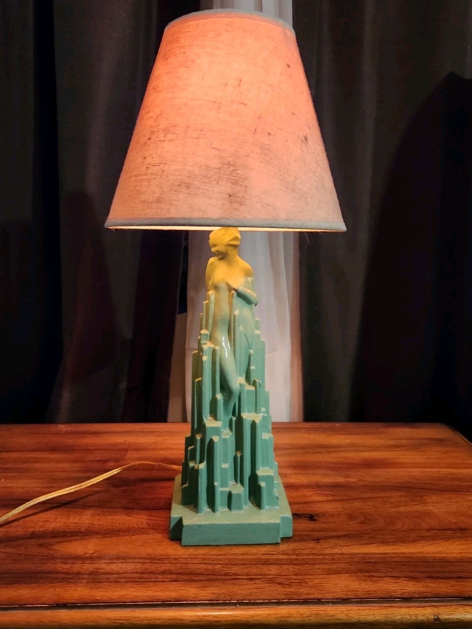 Vintage Art Deco Frankart Revival Lamp. 