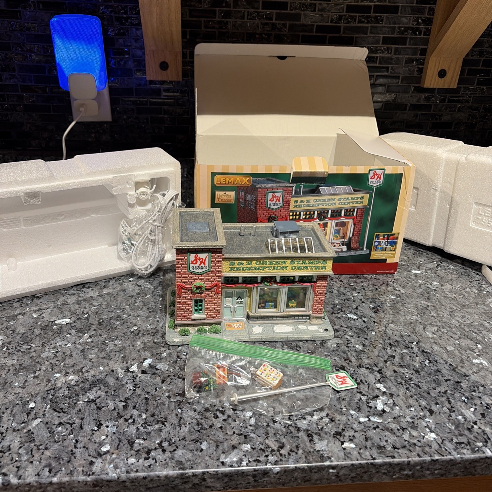 Lemax Signature Collection S&H Green Stamps Redemption Center  Christmas Village