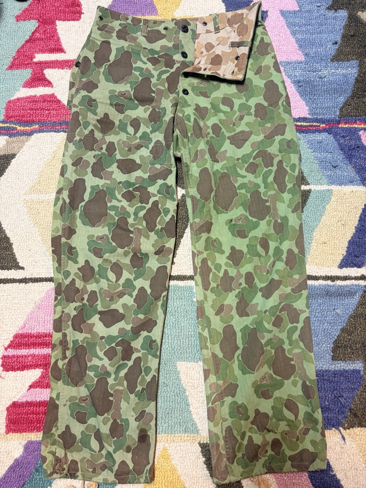 RARE EXCELLENT CONDITION U.S P. 44 US MARINE CORP WW2 CAMO FROGSKIN PANTS