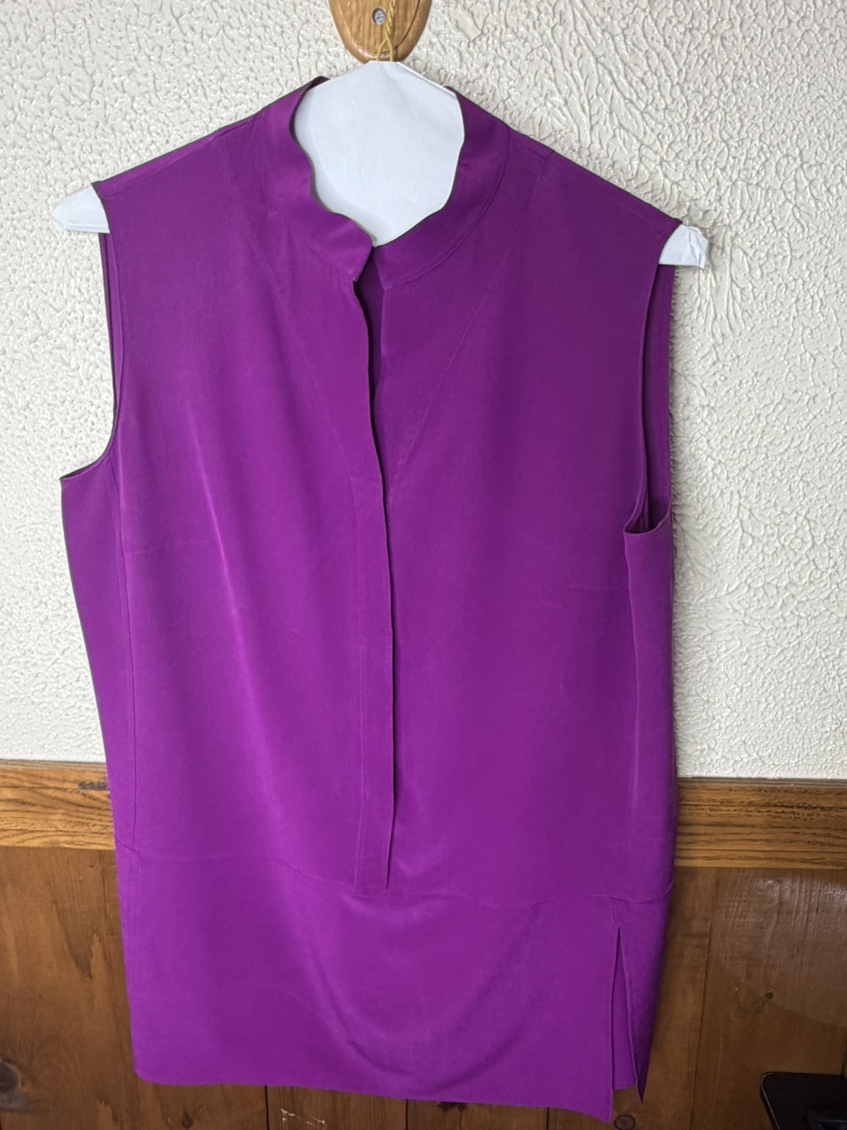 Akris Purple Sleeveless Pullover Blouse Button Accent Women size 16 