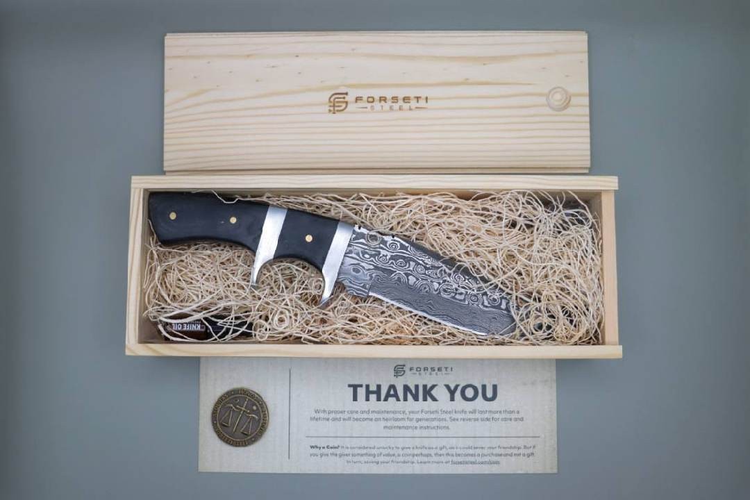 Forseti Hector hand-forged Damascus steel knife